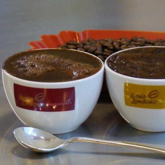 Cotiza con Lucia, cata de café en empresas y hoteles.